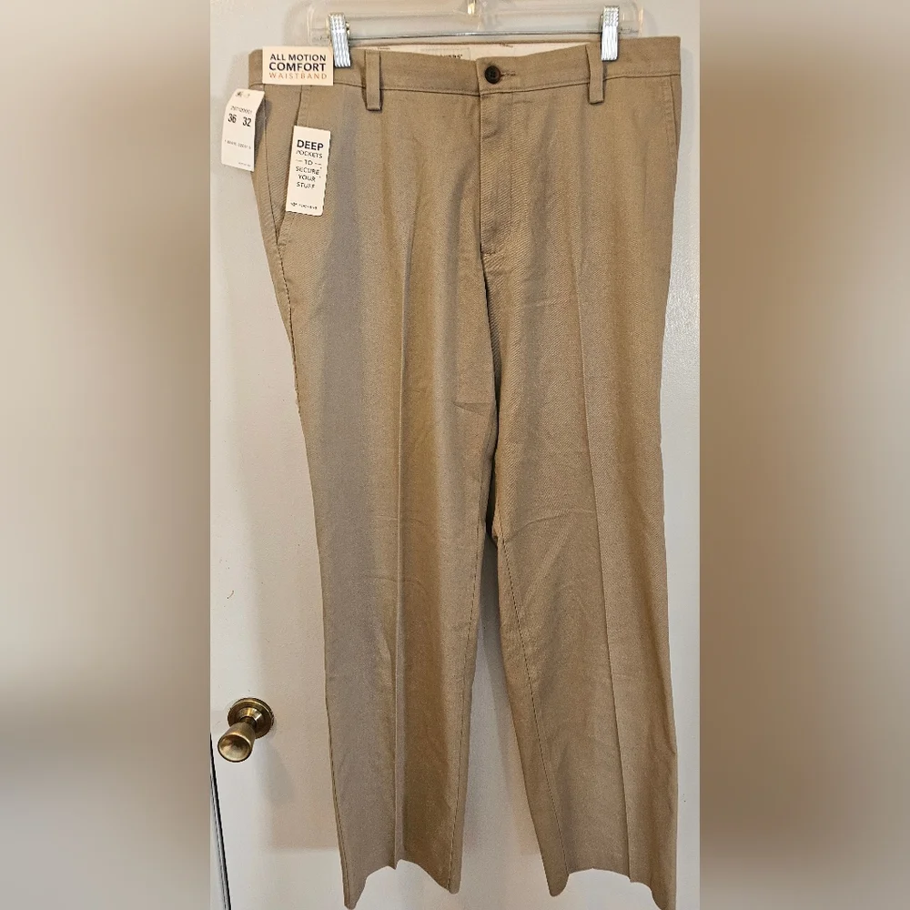Dockers Men's Easy Khaki‎ Straight Fit Pants Beige Size 36x32 NWT